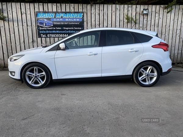 White Used 2015 Ford Focus Zetec Hatchback | £6,250 (Fair price) - Image 1/4