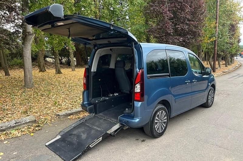 Blue Used 2015 Peugeot Partner Tepee S MPV | £6,690 (Good price) - Image 1/1