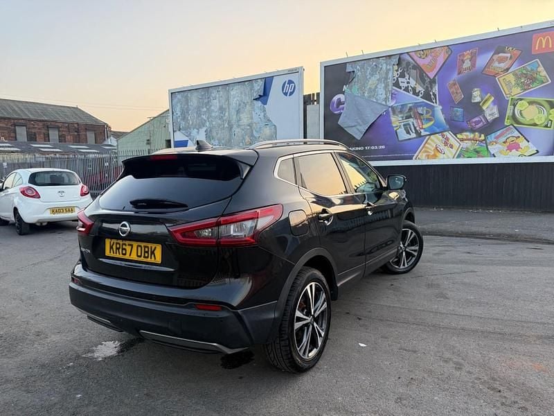 Used Nissan Qashqai N-Connecta 115 HP (84 kW) 2017 Black SUV