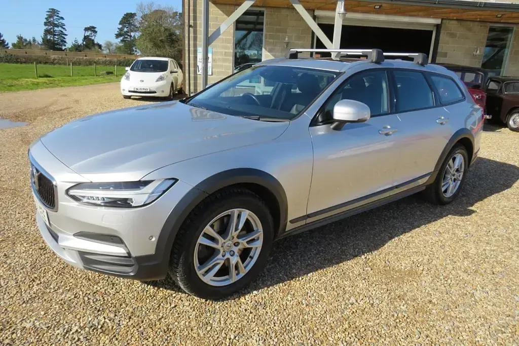 Usado Volvo V90 CC 2017 Prateado Carrinha