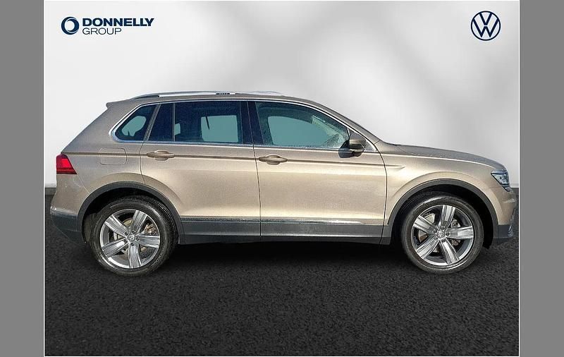 Usado VW Tiguan Allspace SEL 188 HP (138 kW) 2019 Bege SUV