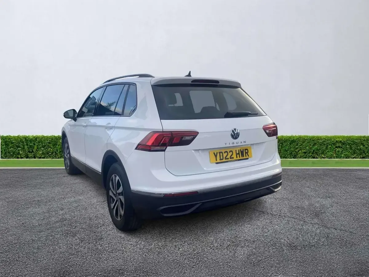 Usado VW Tiguan Active 150 HP (110 kW) 2022 Branco SUV
