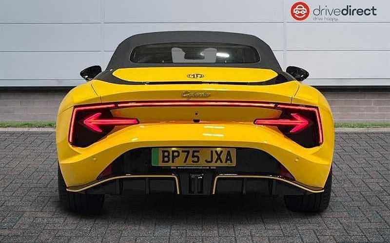 New MG Cyberster 375 kW (510 HP) 2025 Premium  inca yellow Cabriolet
