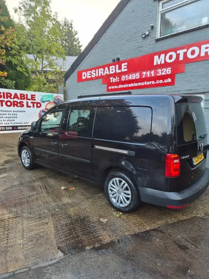 Used VW Caddy 102 HP (75 kW) 2019 Black MPV