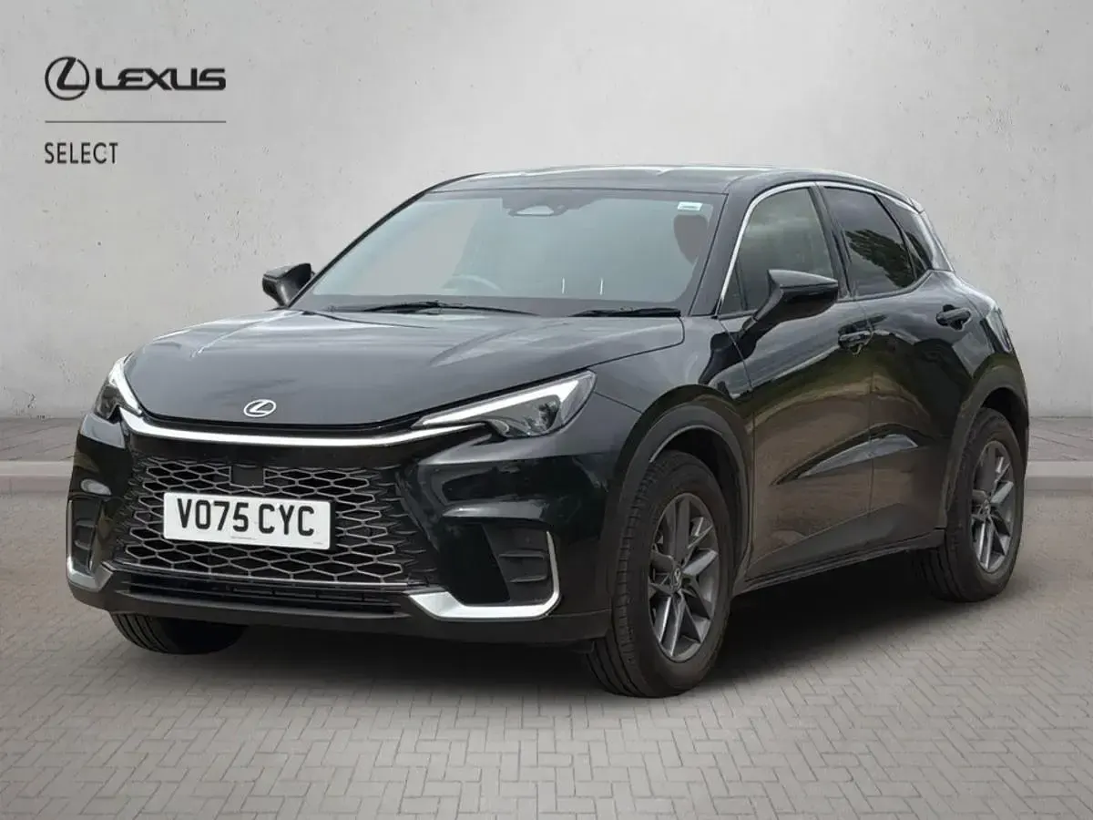 Used Lexus LBX 136 HP (100 kW) 2025 Black SUV