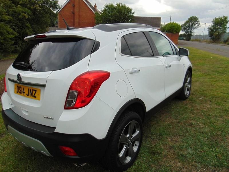 Used Vauxhall Mokka 2014 White SUV