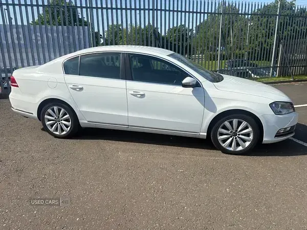 Used VW Passat Highline 2013 White Sedan