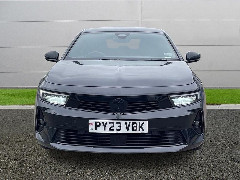 Used Vauxhall Astra 130 HP (95 kW) 2023 Black Hatchback