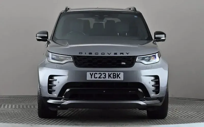 Used Land Rover Discovery 5 SE Dynamic 300 HP (220 kW) 2023 Grey SUV