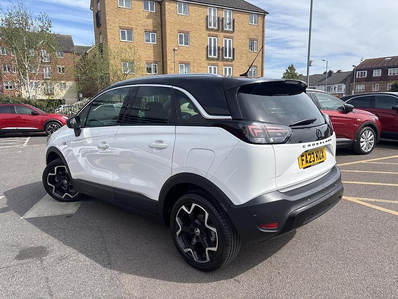 Used Vauxhall Crossland Ultimate 128 HP (94 kW) 2023 White SUV