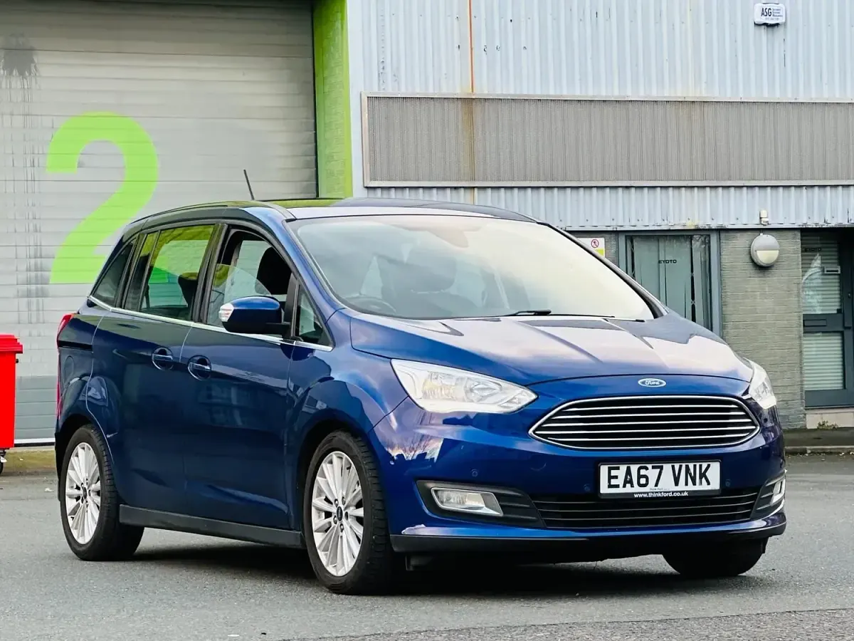 Used Ford Grand C-Max Titanium 120 HP (88 kW) 2017 Blue MPV