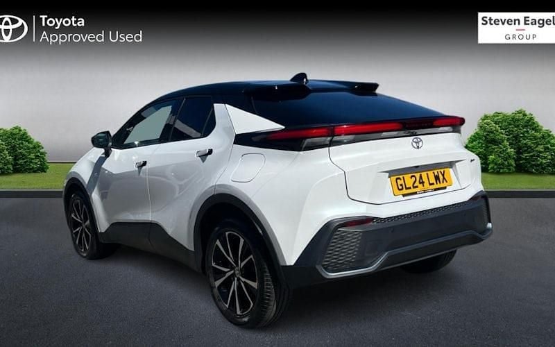 Used Toyota C-HR Design 140 HP (102 kW) 2026 SUV