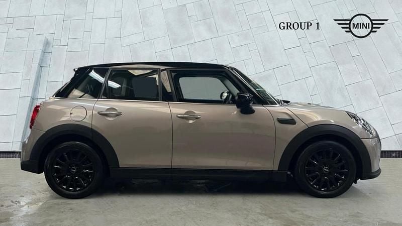 Used Mini Cooper Classic 136 HP (100 kW) 2024 Grey Hatchback