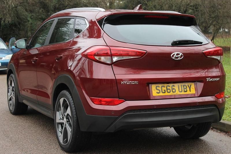 Used Hyundai Tucson Premium 2016 Red SUV