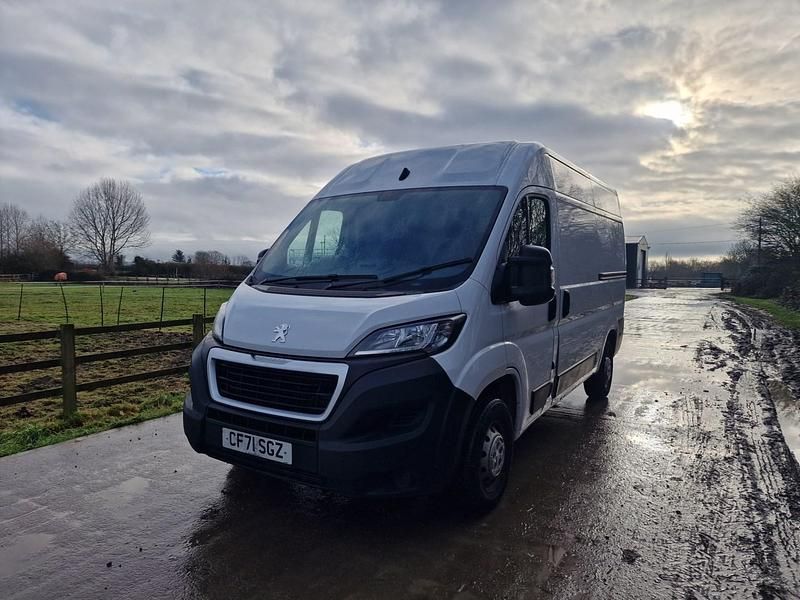 Used Peugeot Boxer 140 HP (102 kW) 2022 White Van