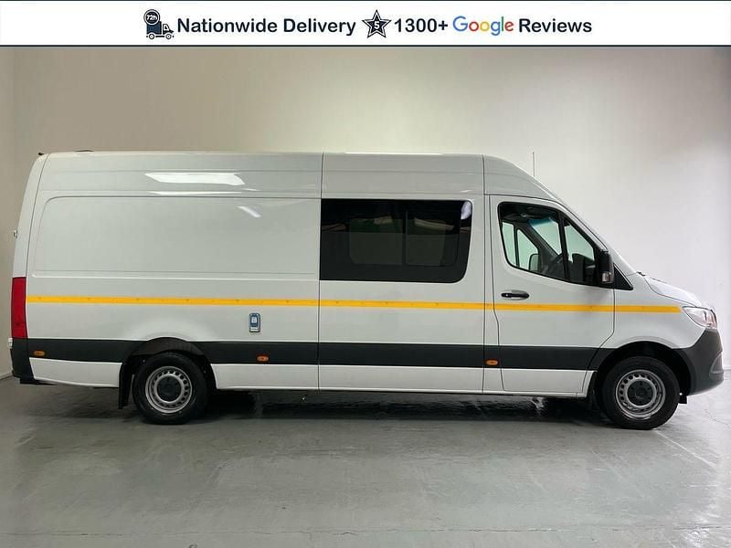 Begagnad Mercedes Sprinter Progressive 150 HK (110 kW) 2023 Vit Van