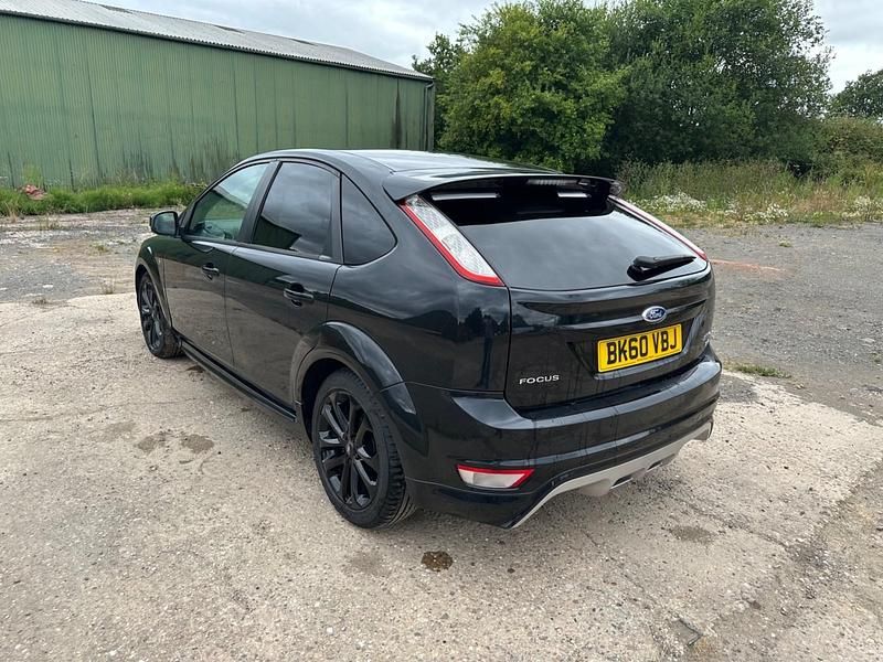 Used Ford Focus Zetec 110 HP (80 kW) 2010 Black Hatchback