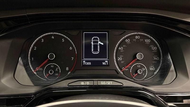 Used VW Polo SE 95 HP (69 kW) 2018 White Hatchback