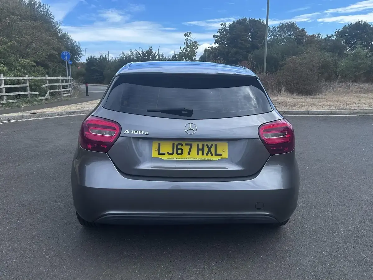 Used Mercedes A180 SE 109 HP (80 kW) 2017 Grey Hatchback