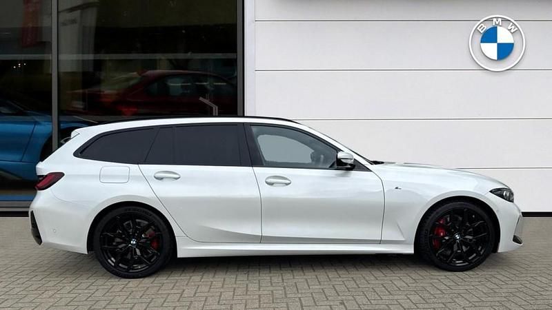 Begagnad BMW 320 M Sport 181 HK (133 kW) 2025 Vit Kombi