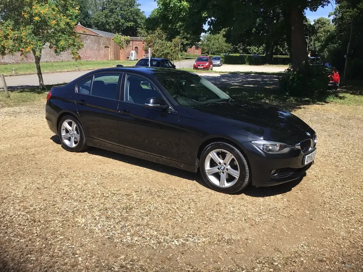 Used BMW 320 Comfort Edition 184 HP (135 kW) 2012 Black Sedan