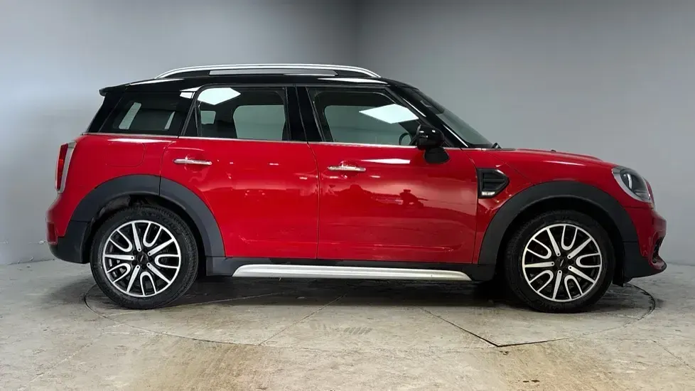 Used Mini Cooper Countryman Sport 136 HP (100 kW) 2019 Red SUV