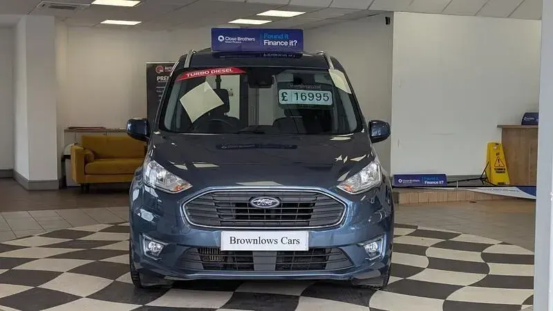 Used Ford Tourneo Connect Titanium 2019 Blue MPV