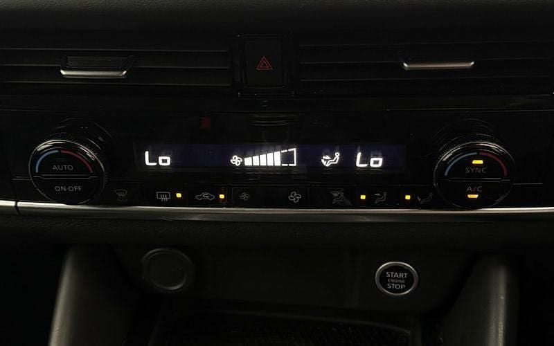 Used Nissan Qashqai N-Connecta 140 HP (102 kW) 2023 White SUV