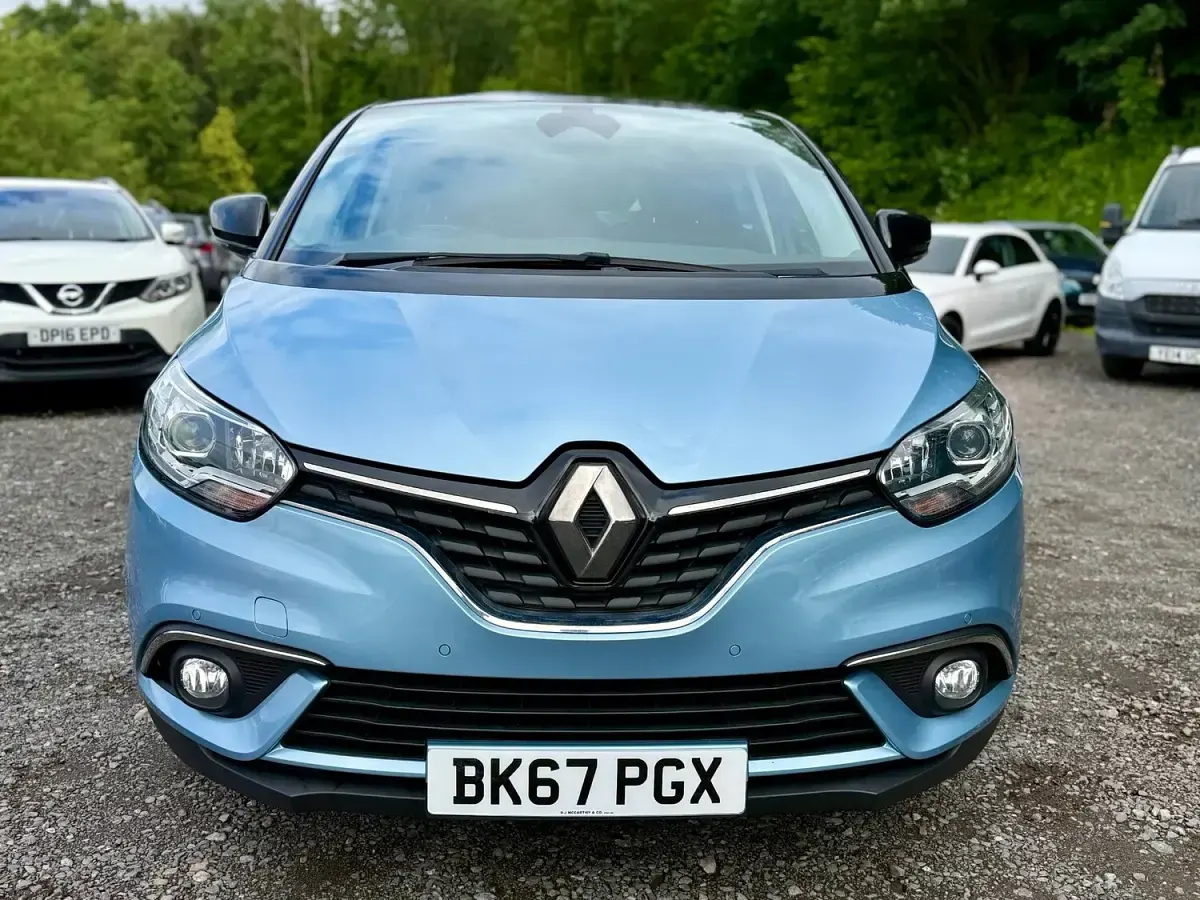 Used Renault Scénic IV Dynamique 110 HP (80 kW) 2017 Blue MPV