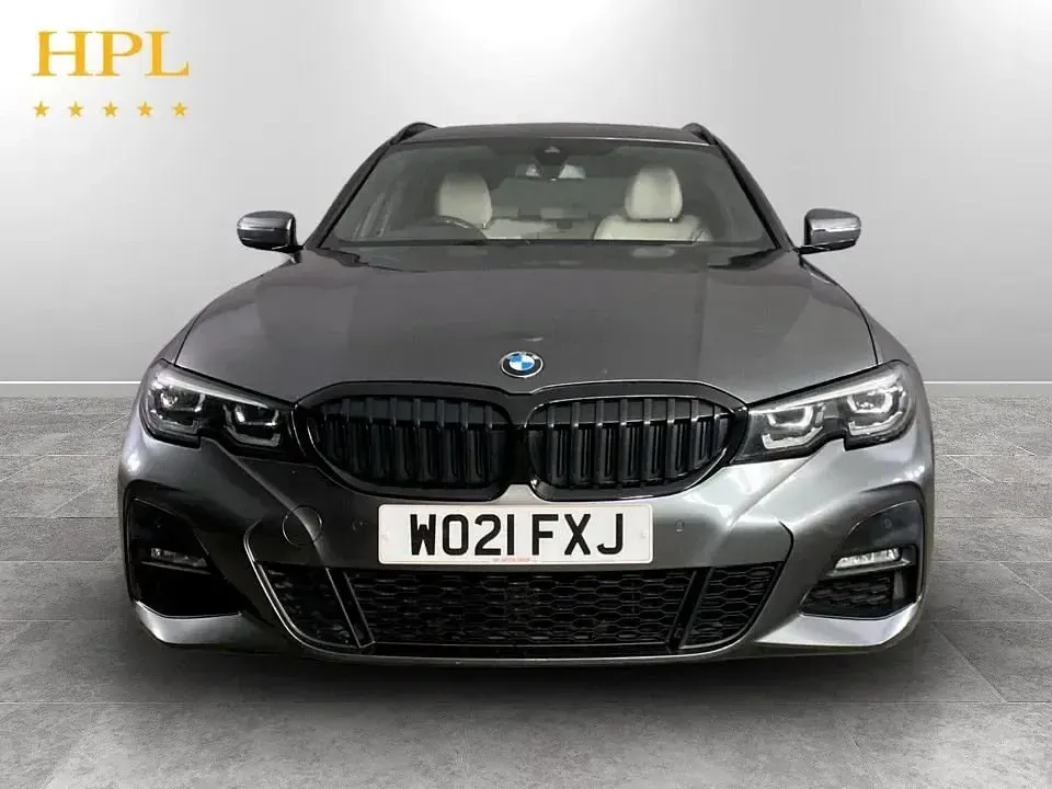 Usado BMW 320 M Sport 2021 Gris Familiar