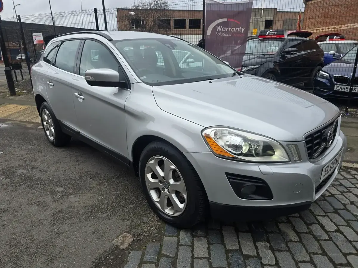 Used Volvo XC60 SE Lux 2009 Silver SUV