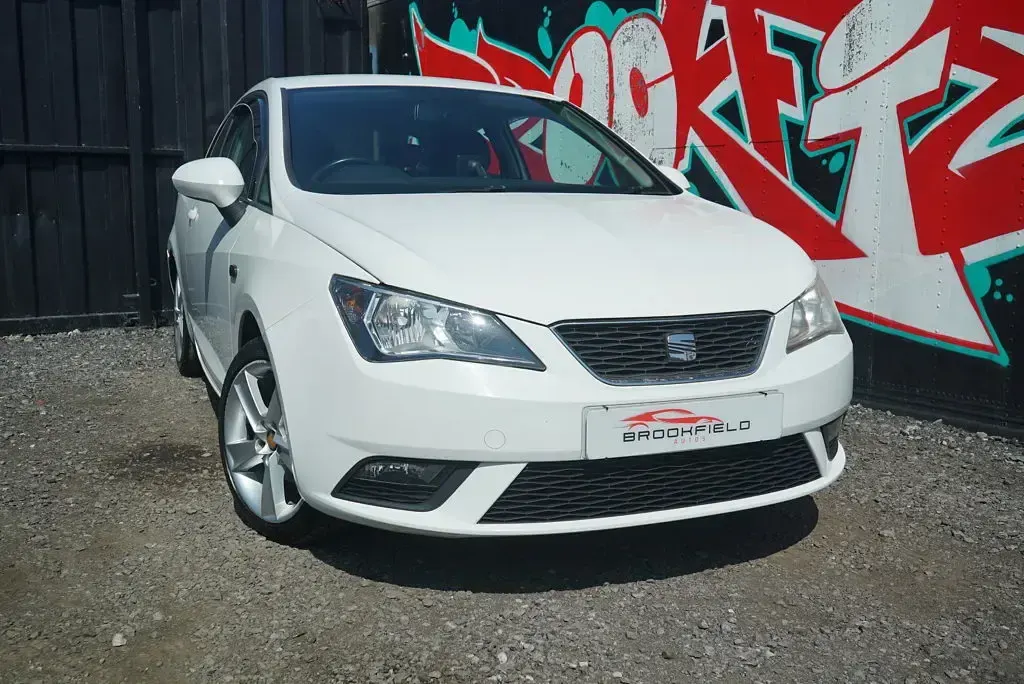 Used Seat Ibiza Sport 85 HP (62 kW) 2013 White Coupe