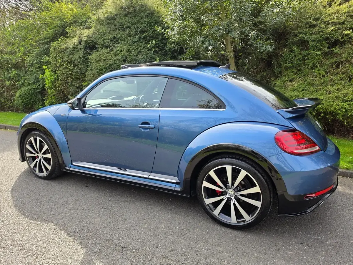 Used VW Beetle 220 HP (161 kW) 2018 Blue Hatchback