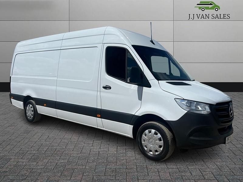 White Used 2022 Mercedes Sprinter Progressive Van | £17,495 (Good price) - Image 1/4