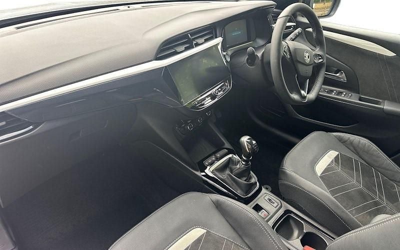 Second-hand Vauxhall Corsa Ultimate 101 CP (74 kW) 2025 Gri Hatchback