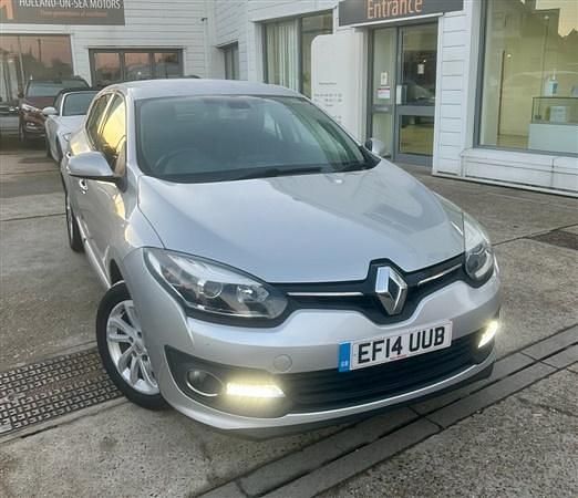 Silver Used 2014 Renault Mégane III Dynamique Hatchback | £3,695 (Fair price) - Image 1/4