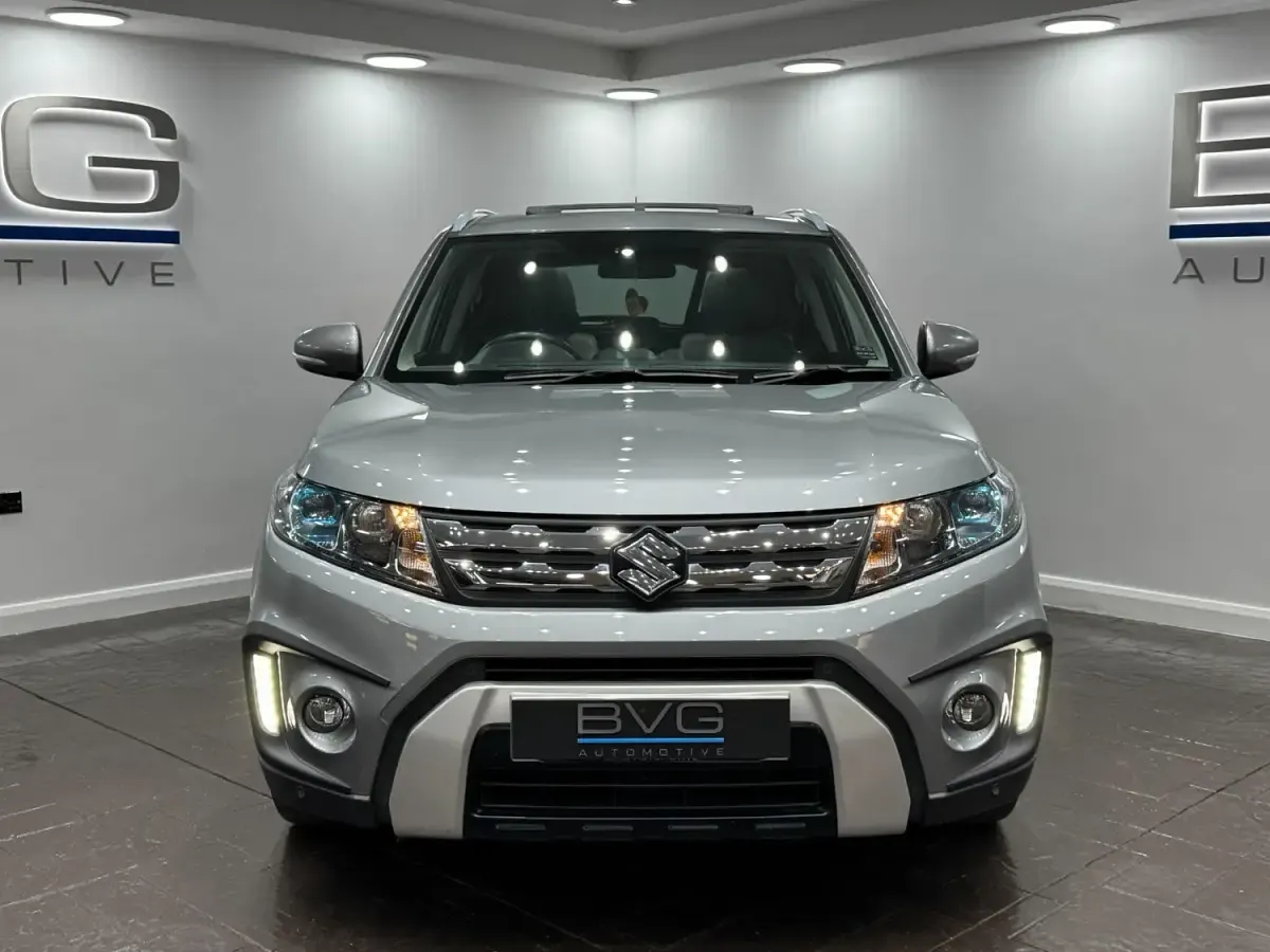 Second-hand Suzuki Vitara SZ5 120 CP (88 kW) 2015 Gri SUV