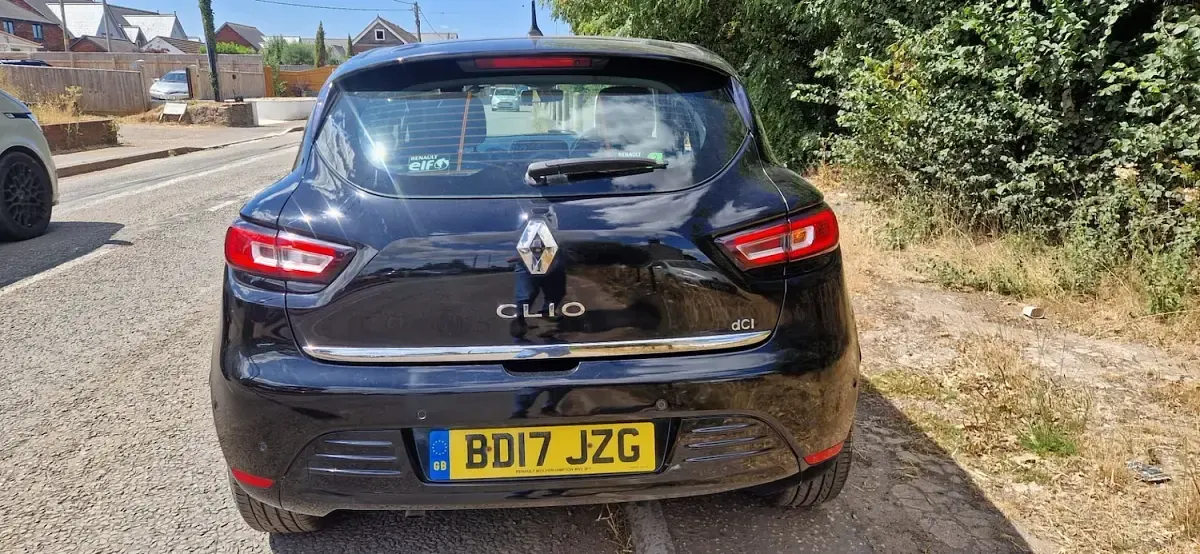 Used Renault Clio Signature 2017 Black Hatchback