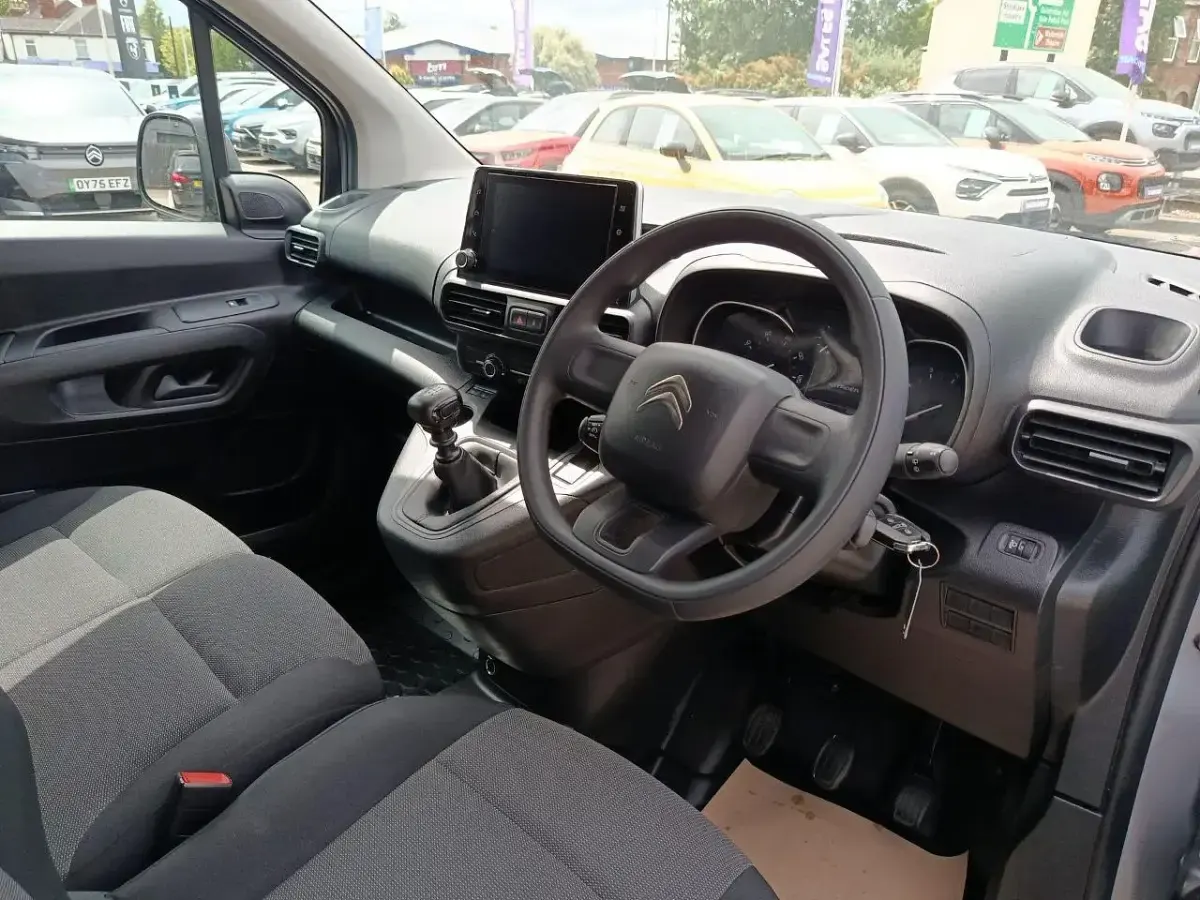 Used Citroën e-Berlingo PureTech 108 HP (79 kW) 2022 Grey