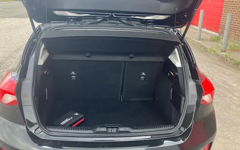 Used Ford Focus Zetec 125 HP (91 kW) 2019 Black Hatchback
