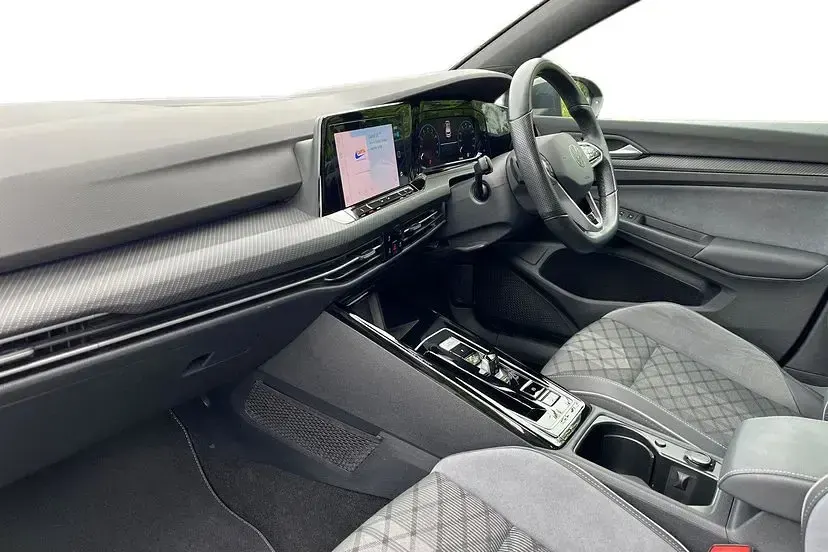Used VW Golf VIII R-line 150 HP (110 kW) 2024 Urano grey Hatchback