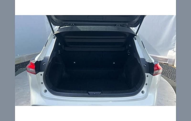 Used Nissan Qashqai Acenta Premium 158 HP (116 kW) 2023 White SUV