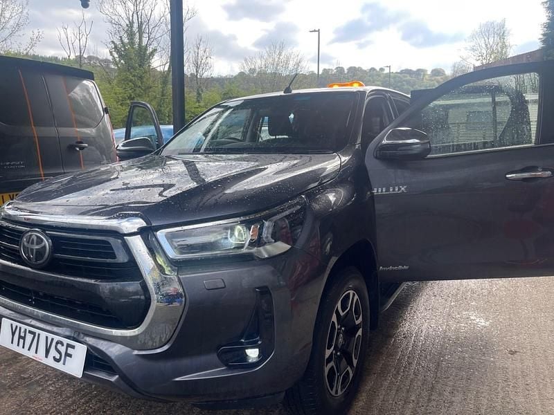 Usado Toyota HiLux 2021 Cinzento Pickup