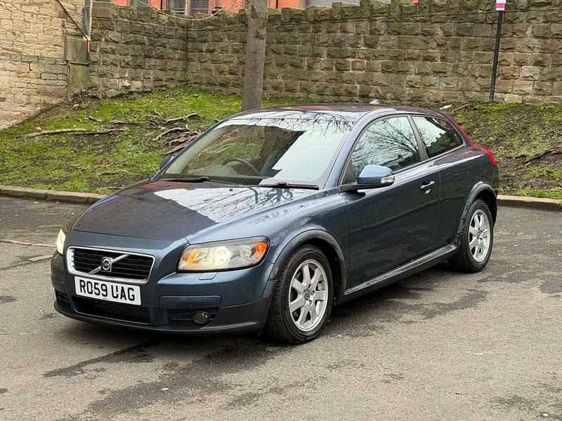 Used Volvo C30 R-Design 108 HP (79 kW) 2009 Blue Hatchback