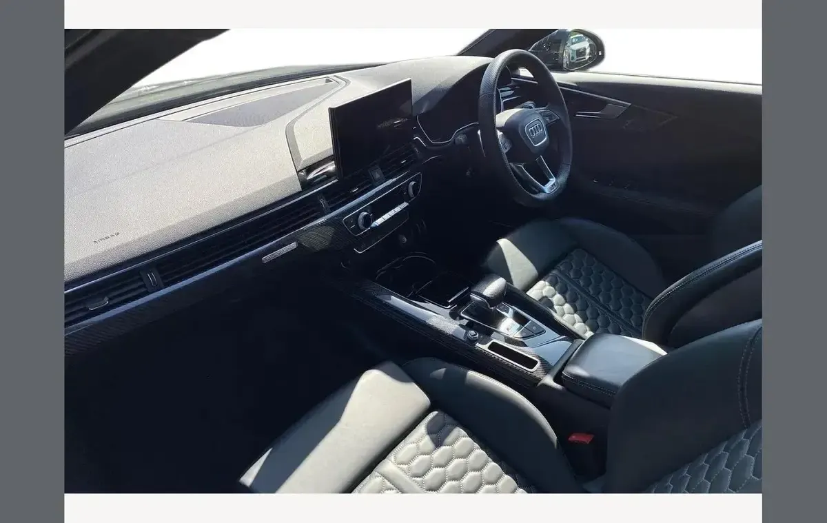 Used Audi RS4 Design 450 HP (330 kW) 2023 Black Estate