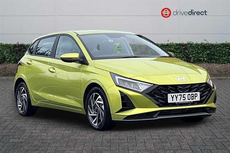 Green New 2025 Hyundai i20 Advanced Hatchback | £18,390 (Super price) - Image 1/4