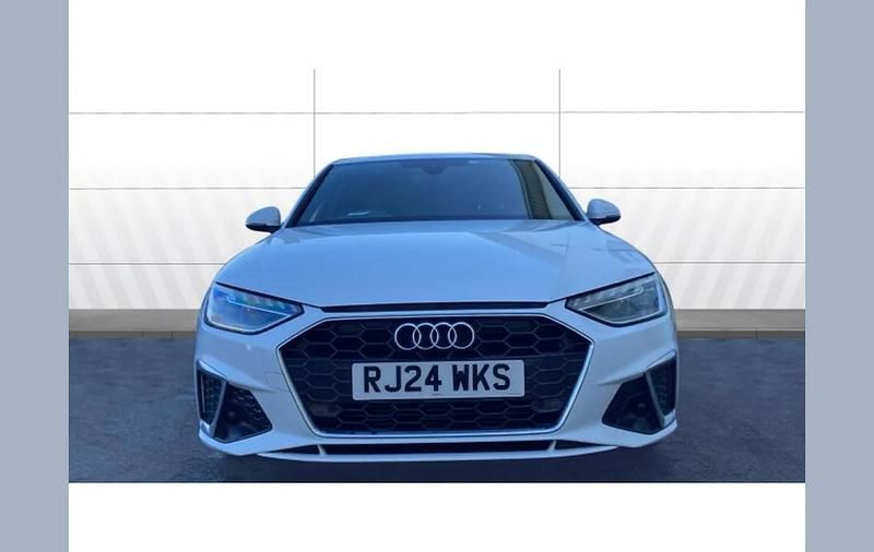 Used Audi A4 S-Line 150 HP (110 kW) 2024 White Sedan