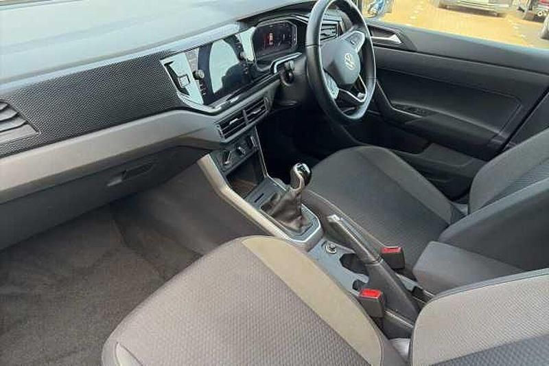 Used VW Taigo Life 95 HP (69 kW) 2022 Grey SUV