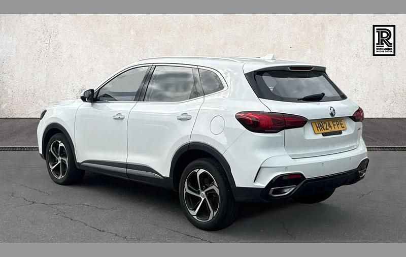 Używany MG HS SE 159 KM (116 kW) 2024 Biały SUV