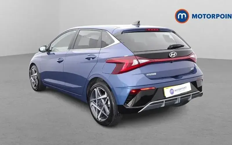 Used Hyundai i20 Premium 101 HP (74 kW) 2025 Blue Hatchback